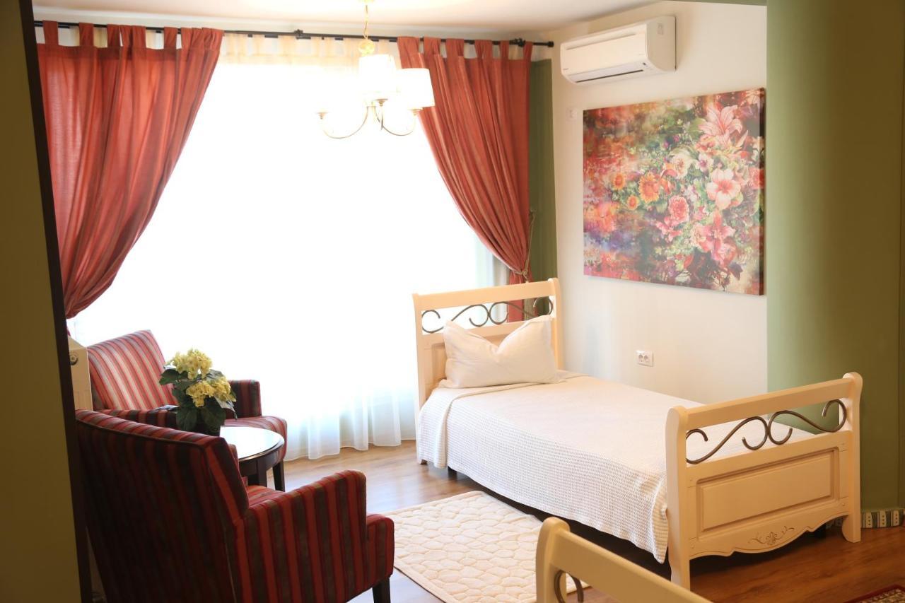 Boutique Vila White Duchess 那沃达利 外观 照片
